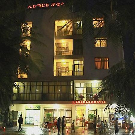 Lakemark Hotel And Tour Service 巴赫达尔 外观 照片