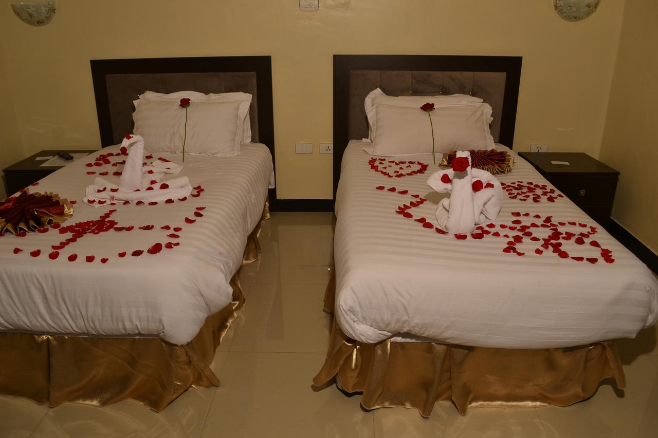 Lakemark Hotel And Tour Service 巴赫达尔 外观 照片