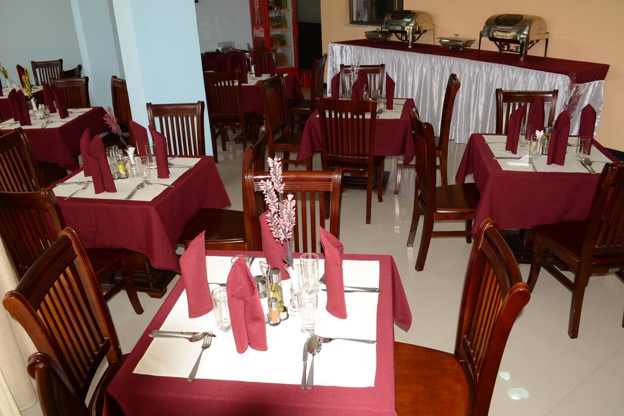 Lakemark Hotel And Tour Service 巴赫达尔 外观 照片