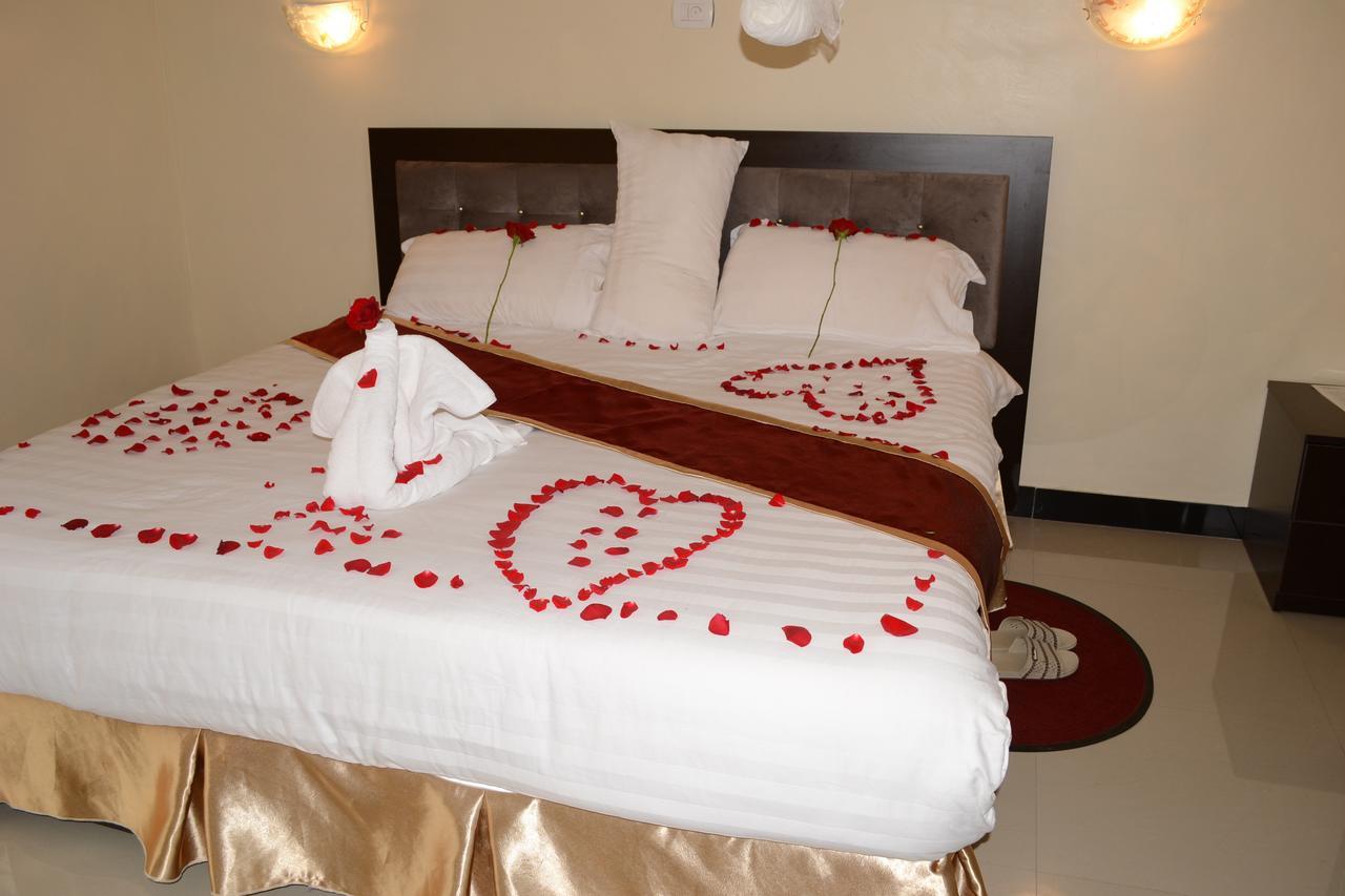 Lakemark Hotel And Tour Service 巴赫达尔 外观 照片