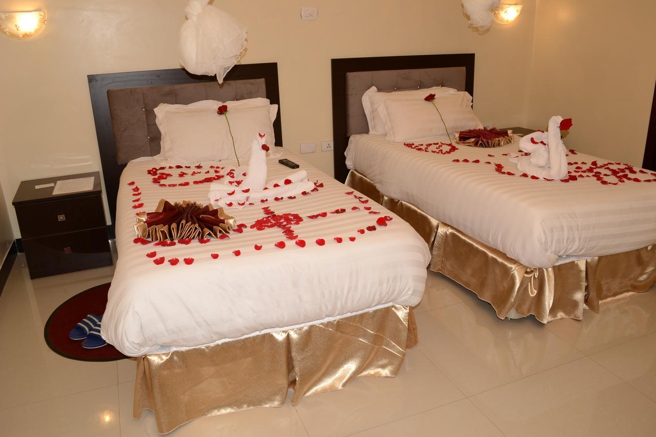 Lakemark Hotel And Tour Service 巴赫达尔 外观 照片