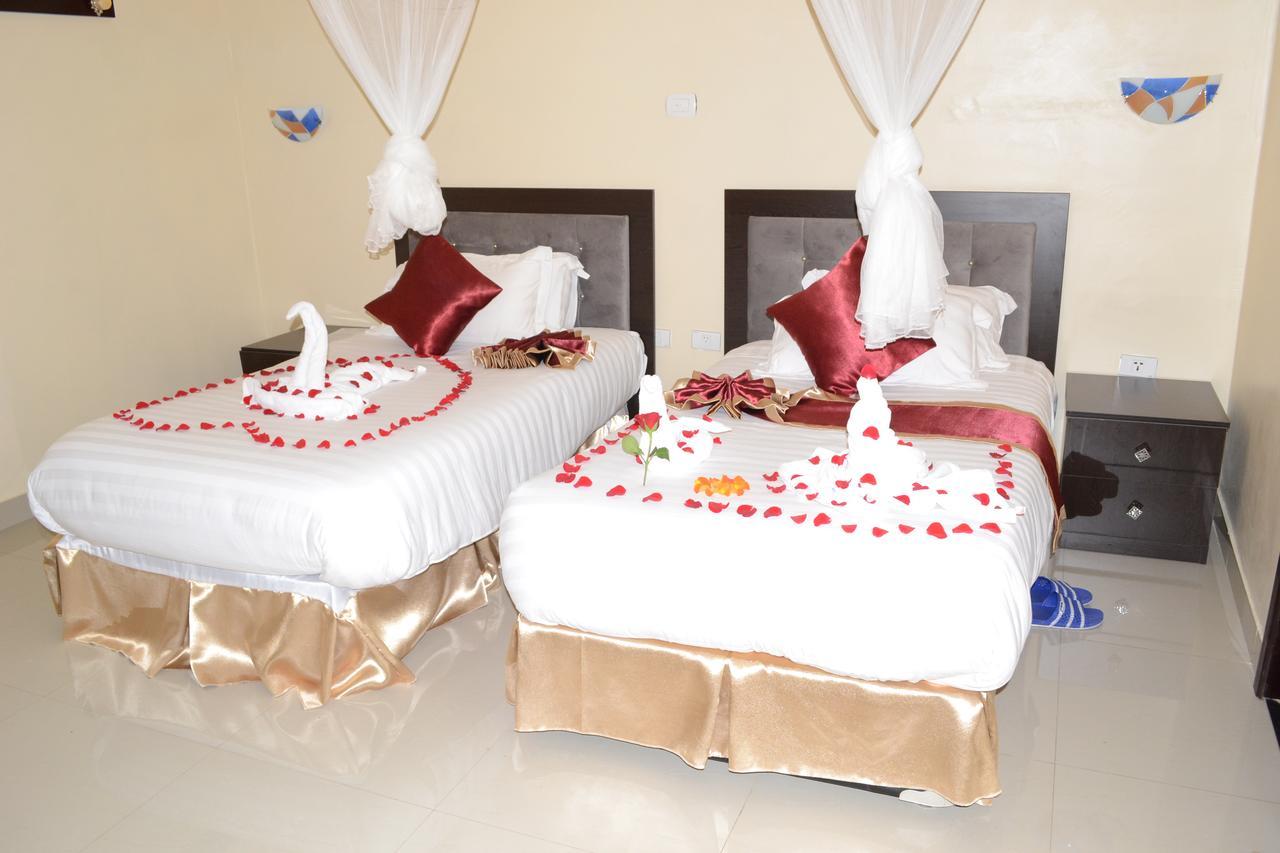 Lakemark Hotel And Tour Service 巴赫达尔 外观 照片